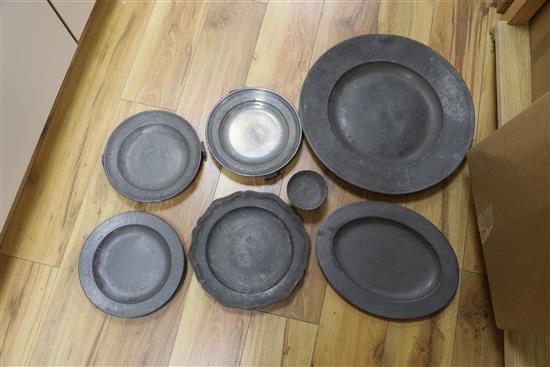 A collection of sundry pewter wares